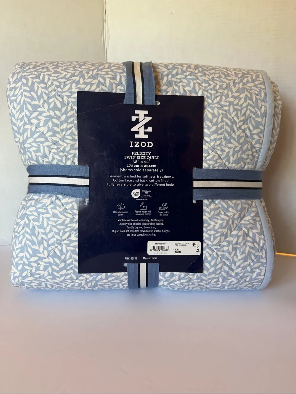 Izod Felicity Quilt and Sheet Set-Leaf Motif